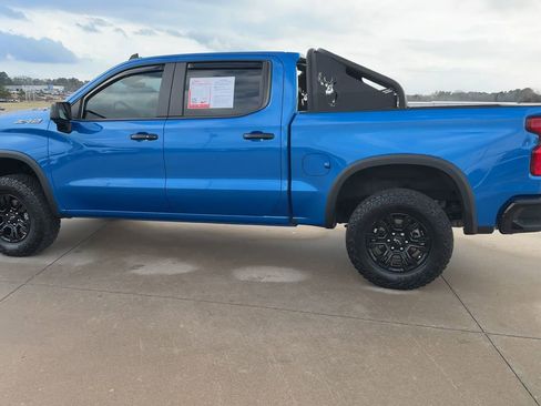 Used 2024 Chevrolet Silverado 1500 ZR2 w/ Technology Package image 5