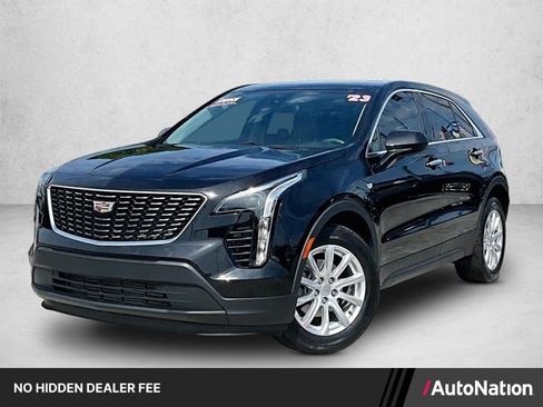 Used 2023 Cadillac XT4 Luxury FWD image 1