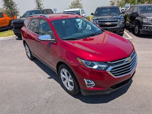 Used 2019 Chevrolet Equinox Premier image 3