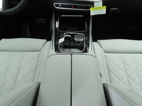 New 2026 BMW X5 xDrive40i w/ M Sport Package image 16