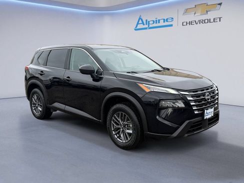 Used 2024 Nissan Rogue S AWD/4WD image 7
