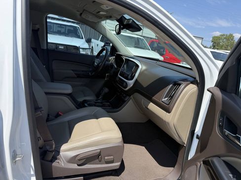 Used 2015 GMC Canyon SLT RWD image 10