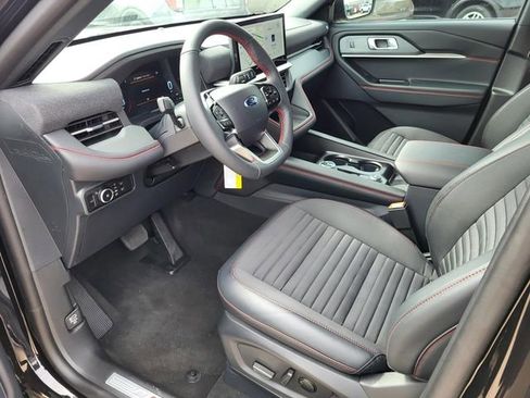 New 2026 Ford Explorer ST-Line w/ ST-Line Street Pack image 3