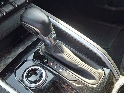 Used 2023 Chevrolet Colorado LT w/ LT Convenience Package image 20