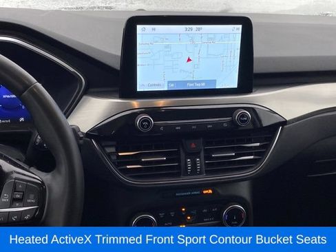 Used 2022 Ford Escape Titanium AWD/4WD image 10