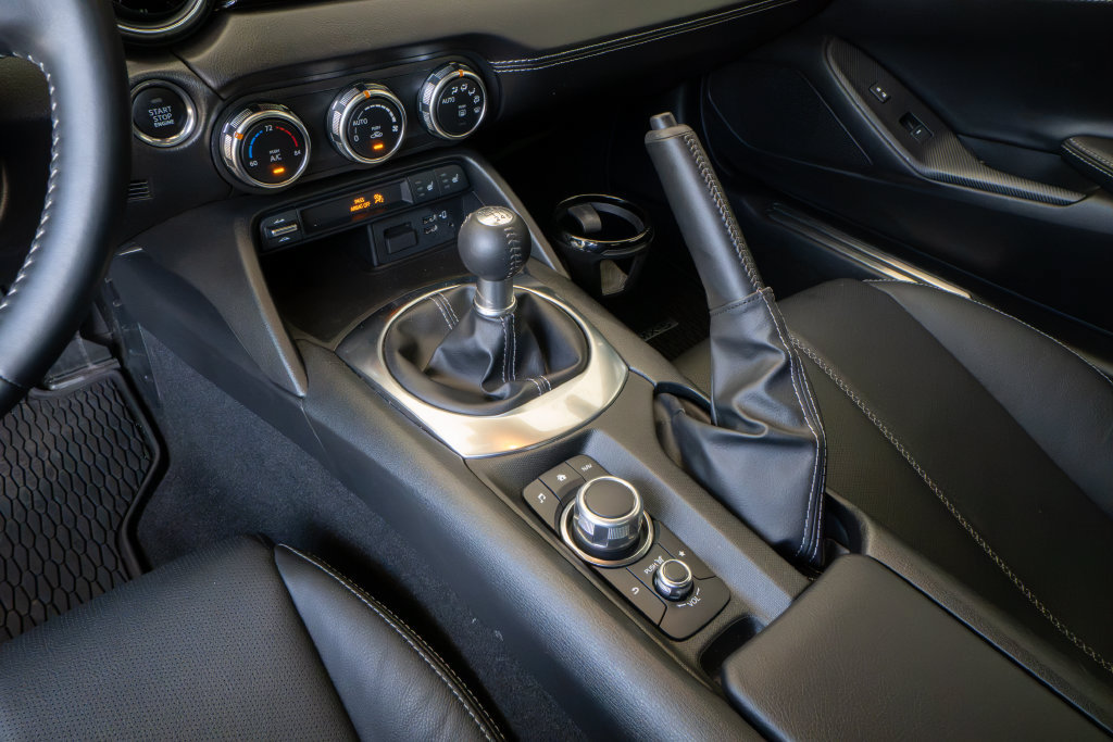 Used 2023 MAZDA MX-5 Miata Grand Touring w/ Weather Package RWD image 10