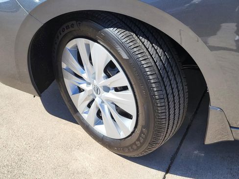 New 2025 Nissan Sentra S image 11