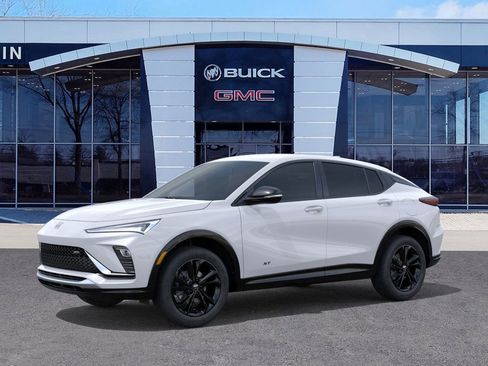 New 2026 Buick Envista Sport Touring image 3