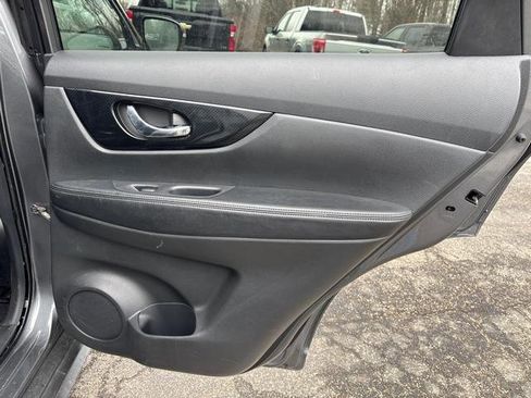 Used 2020 Nissan Rogue SL image 14