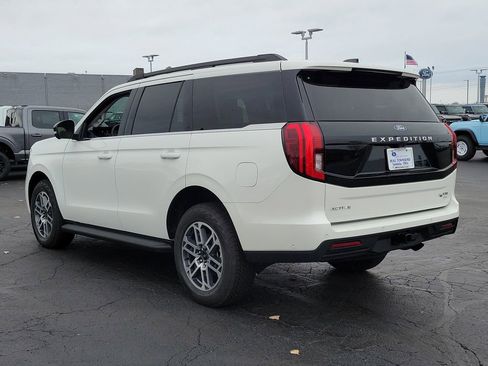 New 2025 Ford Expedition Active image 6