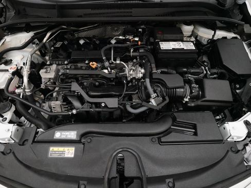 Used 2025 Toyota Corolla LE FWD image 3