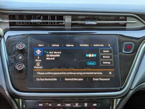 Used 2023 Chevrolet Bolt EUV Premier FWD image 18