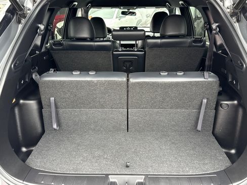 Used 2024 Mitsubishi Outlander SE Black Edition FWD image 19