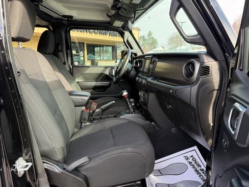 Used 2019 Jeep Wrangler Unlimited Sport w/ Cold Weather Group image 11