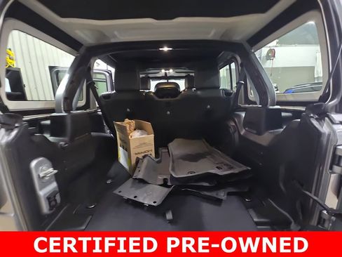 Used 2021 Jeep Wrangler Unlimited Rubicon image 13