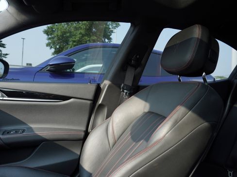 Used 2022 Maserati Ghibli Modena image 24