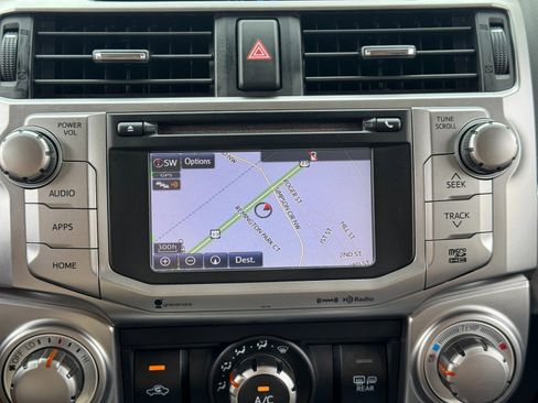Used 2016 Toyota 4Runner SR5 Premium RWD image 23