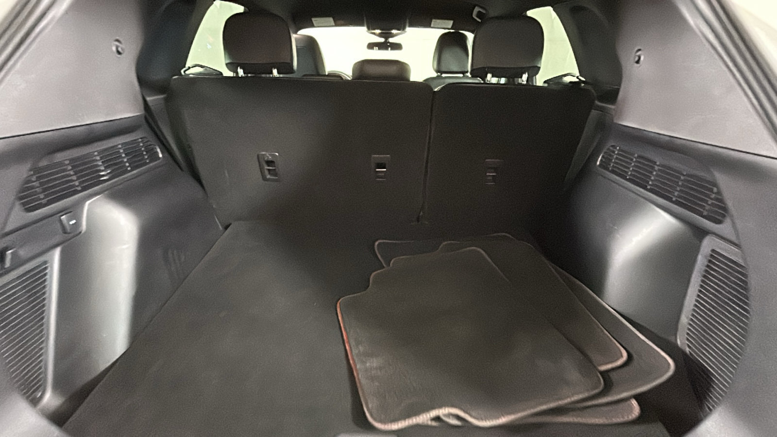 Used 2023 Ford Escape ST-Line w/ Tech Pack #1 AWD/4WD image 34