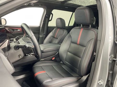 Used 2024 Chevrolet Traverse RS w/ LPO, Floor Liner Package AWD/4WD image 11