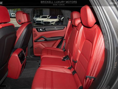 Used 2023 Porsche Cayenne GTS w/ Premium Package Plus image 7