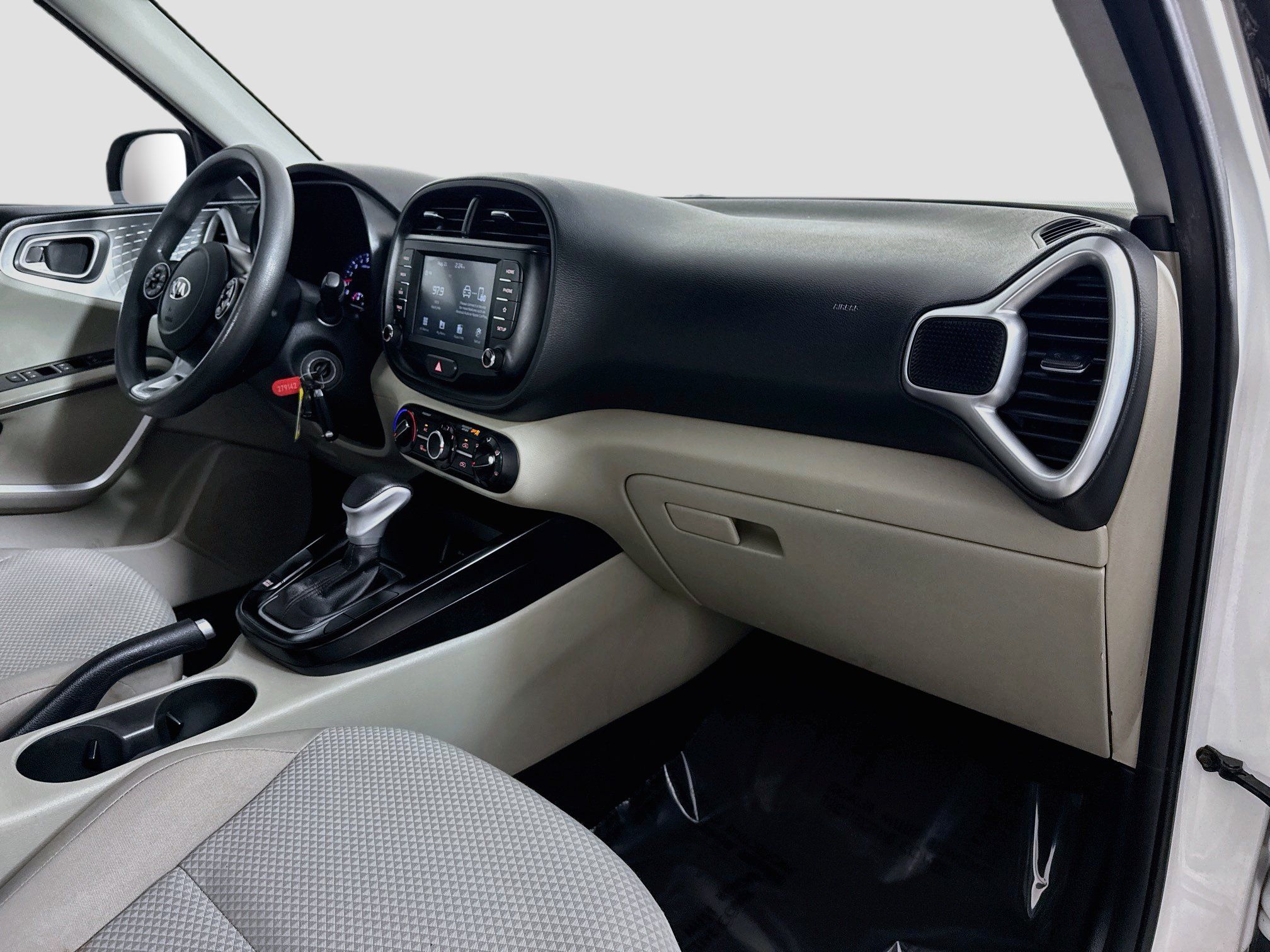Used 2021 Kia Soul LX FWD image 30