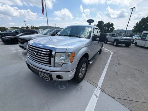 Used 2011 Ford F150 XLT w/ XLT Chrome Pkg AWD/4WD image 3