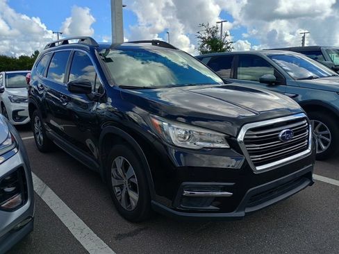 Used 2022 Subaru Ascent Premium w/ Convenience Package AWD/4WD image 2