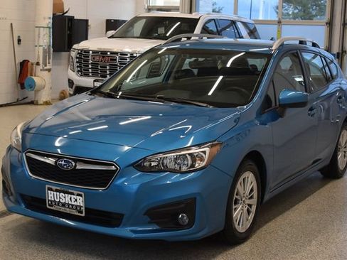 Used 2018 Subaru Impreza 2.0i Premium w/ Eyesight & BSD & Rcta AWD/4WD image 9