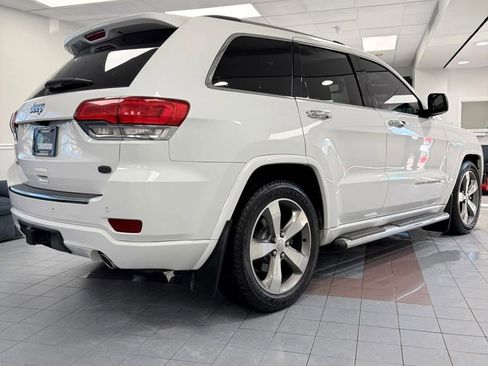Used 2015 Jeep Grand Cherokee Overland AWD/4WD image 6