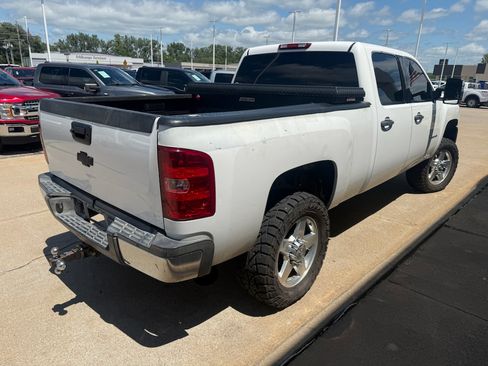 Used 2007 Chevrolet Silverado 2500 LT w/ 2LT Convenience Package RWD image 13