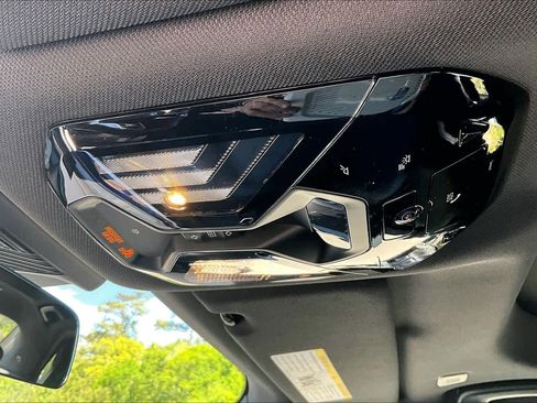 Certified 2025 BMW 740i RWD image 37