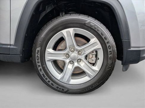 Used 2023 Jeep Compass Latitude w/ Sun and Sound Group image 26