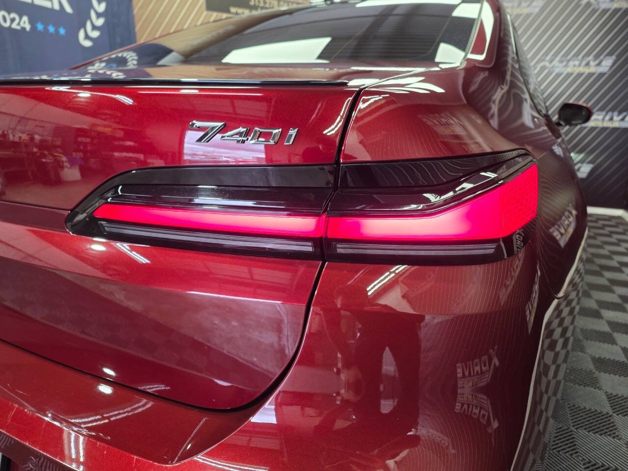 Used 2026 BMW 740i RWD image 21