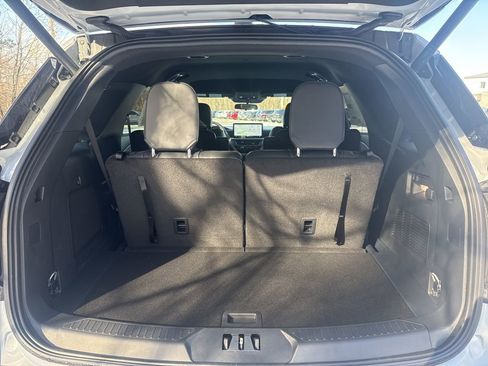 New 2026 Ford Explorer ST-Line image 10