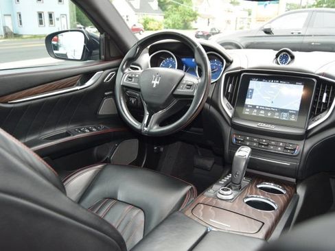 Used 2019 Maserati Ghibli S GranLusso AWD/4WD image 25