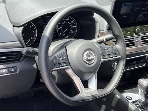 New 2026 Nissan Altima 2.5 SV w/ SV Special Edition Package FWD image 10