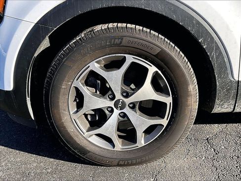 Used 2022 Kia Telluride EX w/ Towing Package image 7