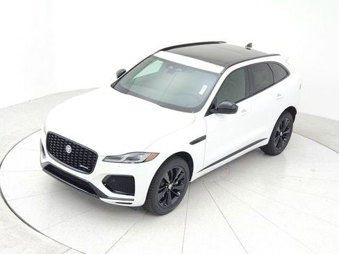 Certified 2025 Jaguar F-PACE R-Dynamic S image 13