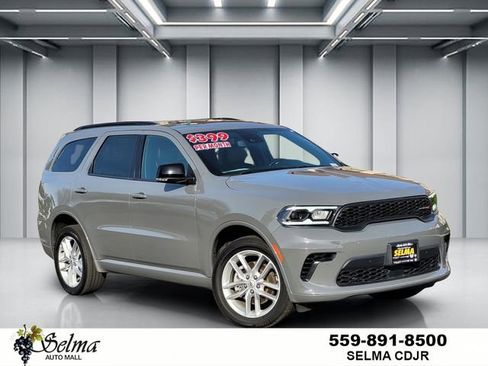 Used 2025 Dodge Durango GT image 1