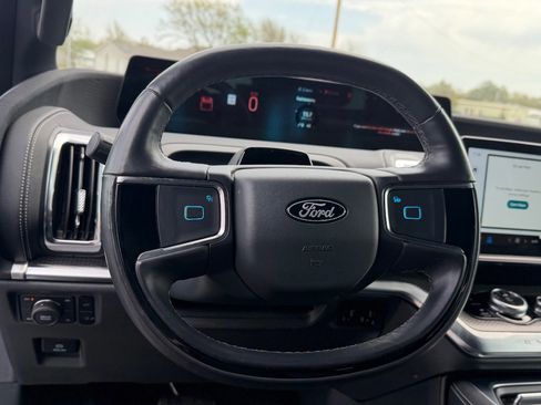 Certified 2025 Ford Expedition Max Platinum w/ Stealth Performance Package AWD/4WD image 35