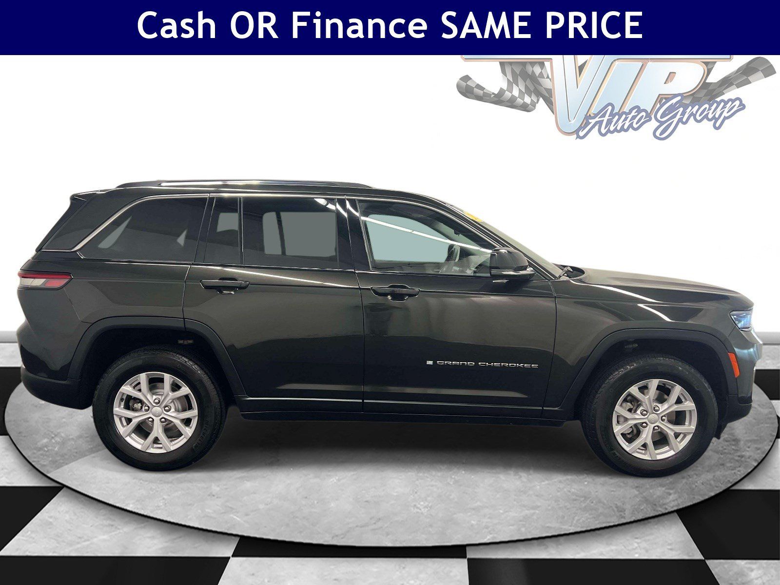 Used 2023 Jeep Grand Cherokee Limited AWD/4WD image 5