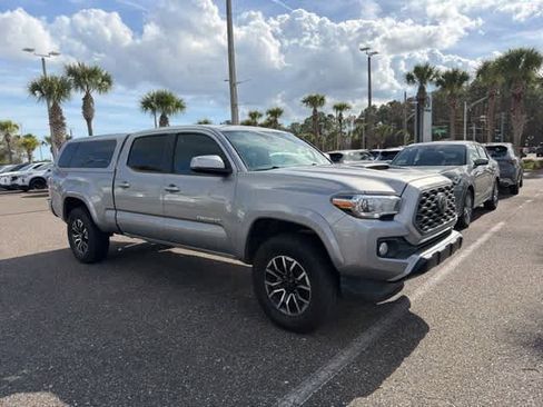 Used 2021 Toyota Tacoma TRD Sport w/ Technology Package image 6