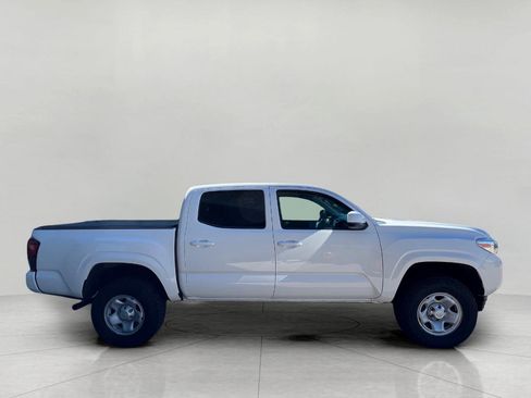 Used 2021 Toyota Tacoma SR image 6