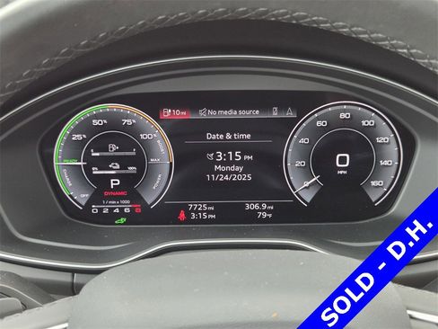 Used 2021 Audi Q5 e Premium Plus image 32