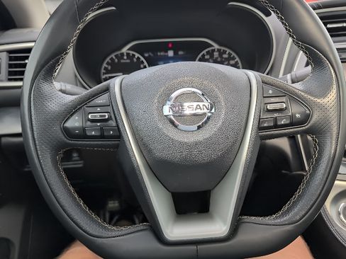 Used 2019 Nissan Maxima Platinum w/ Sport Mat Group FWD image 12