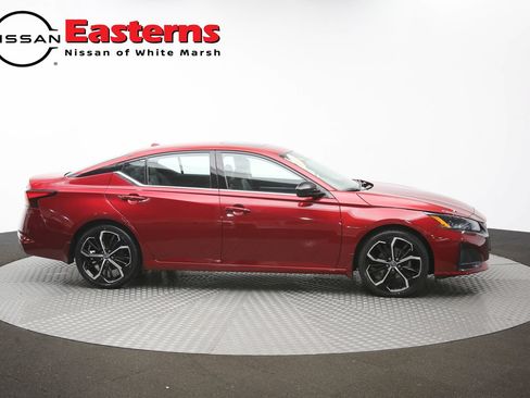 Used 2023 Nissan Altima 2.5 SR w/ SR Premium Package FWD image 45