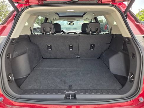 Used 2019 GMC Terrain Denali w/ Advanced Safety Package FWD image 9