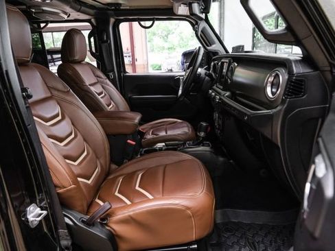 Used 2018 Jeep Wrangler Unlimited Rubicon AWD/4WD image 75