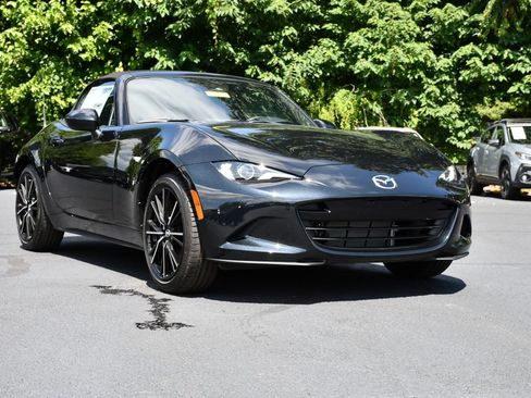New 2026 MAZDA MX-5 Miata Grand Touring RWD image 23