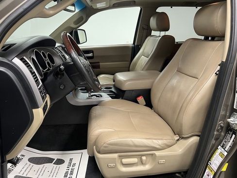 Used 2012 Toyota Sequoia Platinum image 22